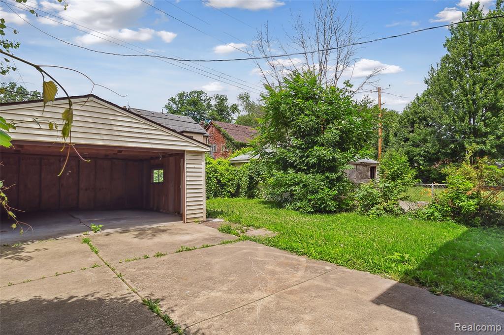 4835 BEDFORD Street, Detroit, MI 48224 — Photo 8