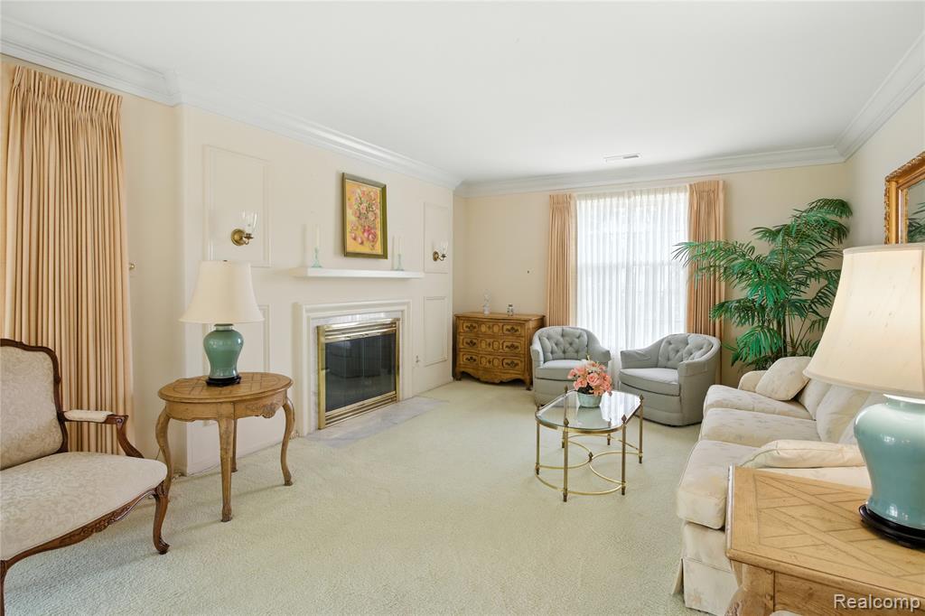 19710 W 13 Mile Road, 211, Beverly Hills, MI 48025 — Photo 7