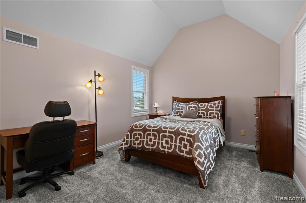 10511 Stoney Point Drive, South Lyon, MI 48178 — Photo 36