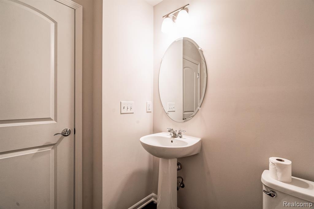 49791 LANTERN Way, Canton, MI 48188 — Photo 18