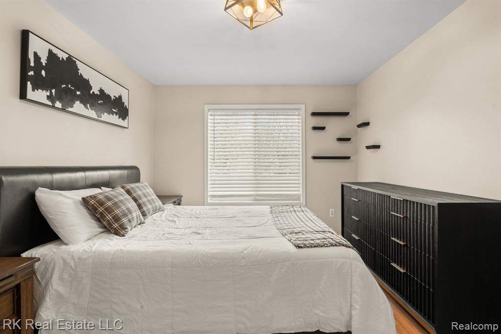 8948 RHODE Drive, Shelby Twp, MI 48317 — Photo 22