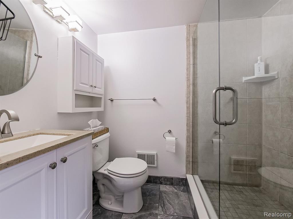 4610 BUTLER Drive, Troy, MI 48085 — Photo 14