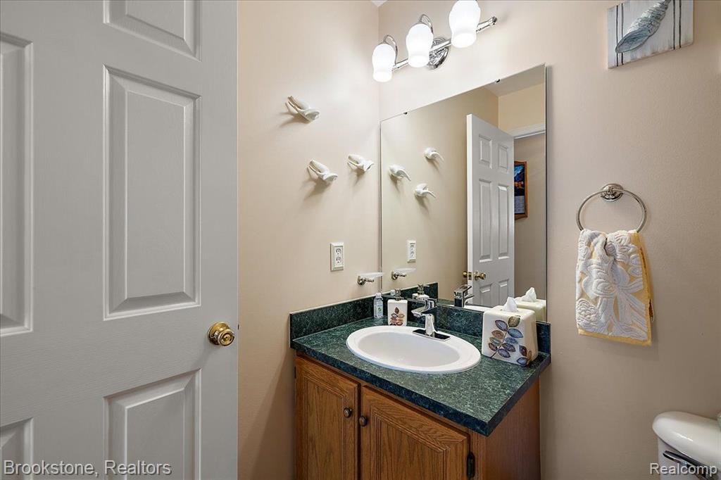 51161 BLUE SPRUCE Drive, Macomb, MI 48042 — Photo 24