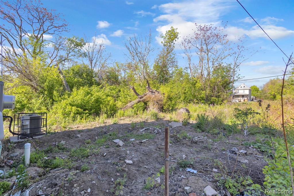 4846 McKinley Street, Detroit, MI 48208 — Photo 28