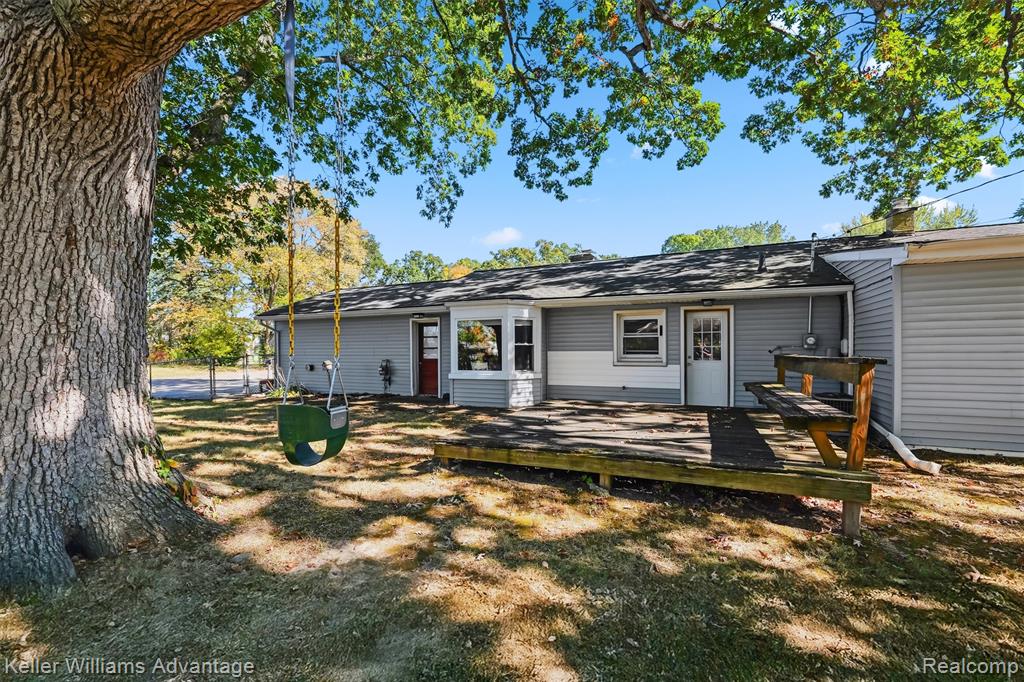 671 E Crest Lane, South Lyon, MI 48178 — Photo 44