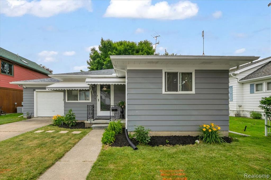 834 S Main Street, Marine, MI