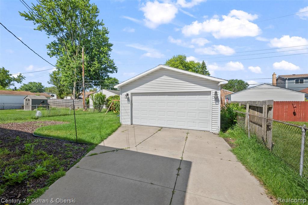 692 Easley Drive, Westland, MI 48186 — Photo 13