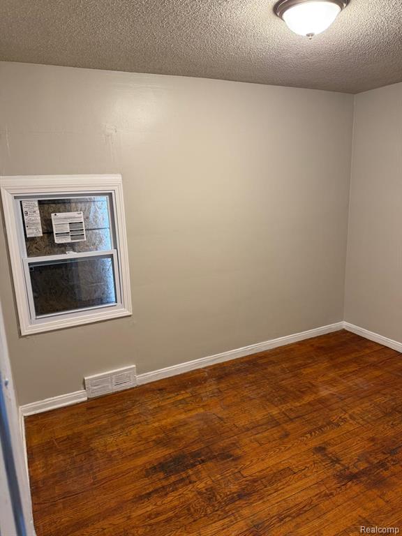 20020 PELKEY Street, Detroit, MI 48205 — Photo 14