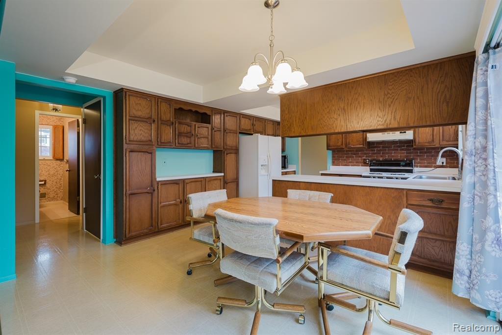 9704 Sil Street, Taylor, MI 48180 — Photo 12