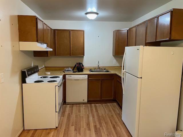 59425 10 MILE Road, South Lyon, MI 48178 — Photo 7