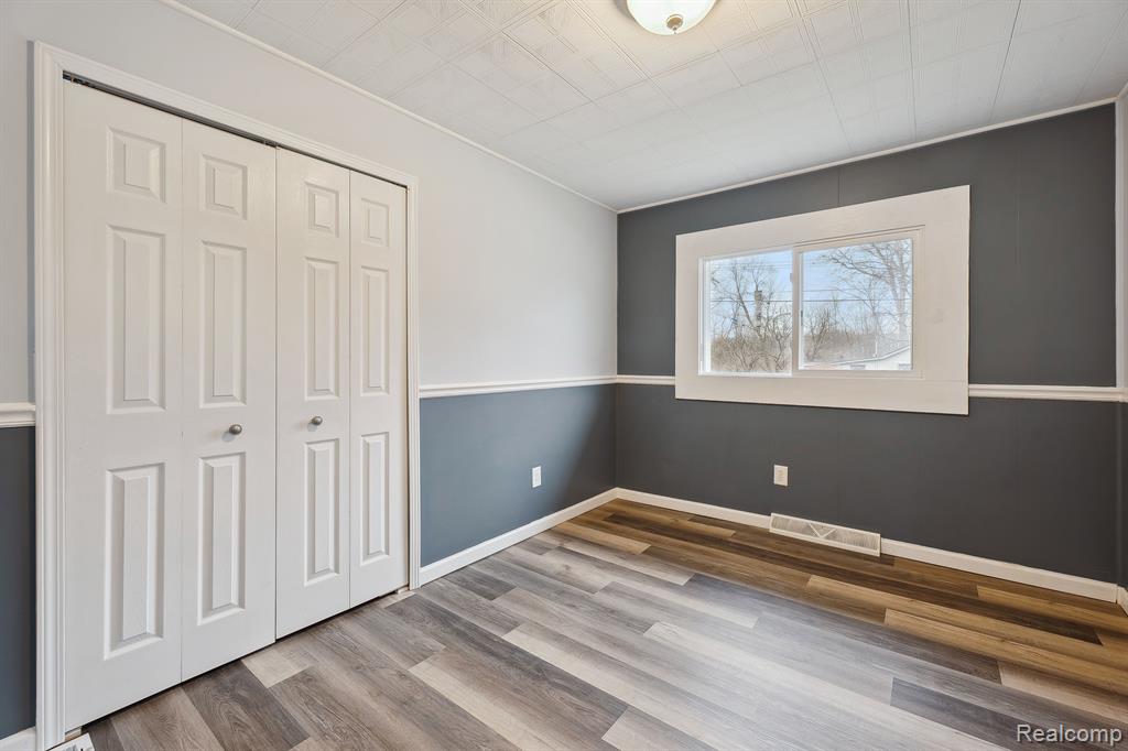 9014 GROVE Drive, Whitmore Lake, MI 48189 — Photo 11