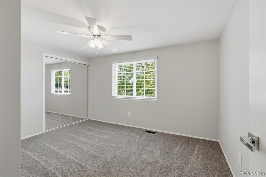 5159 Lewis Drive, Sterling Heights, MI 48310 — Photo 36