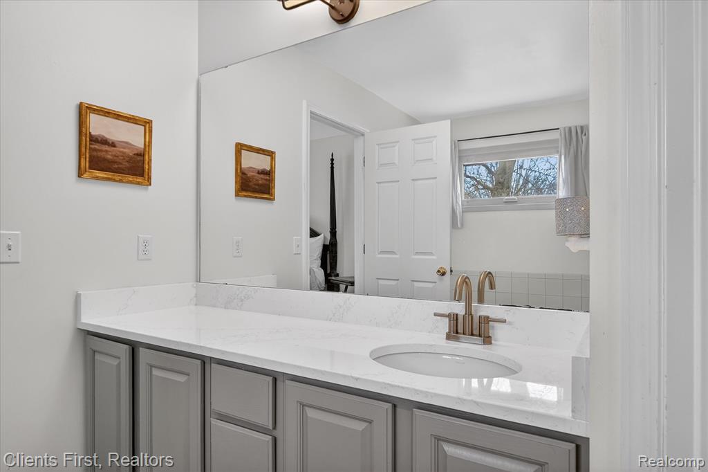 5150 Edward James Drive, Howell, MI 48843 — Photo 24