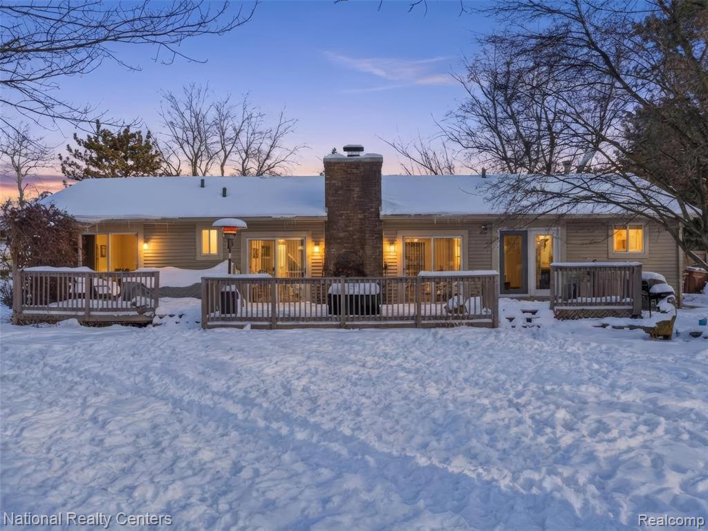 5470 Jamestown Road, Utica, MI 48317 — Photo 2
