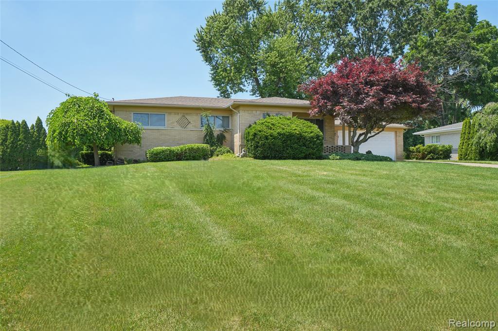 54829 Starlite Drive, Shelby Twp, MI 48316 — Photo 2