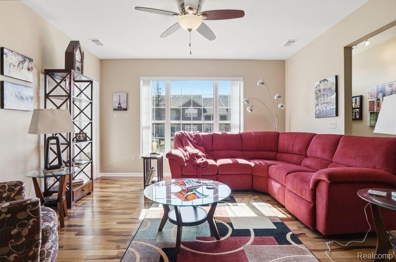 28304 Adler Park Drive S, New Baltimore, MI — Photo 4