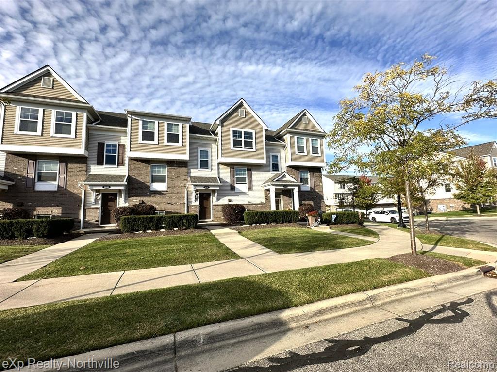 3196 JOHANNA WARE W, Wixom, MI 48393 — Photo 2