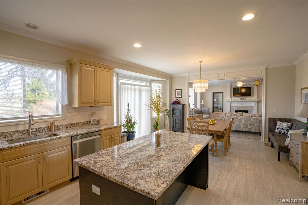 17121 Chianti Court, Macomb, MI 48042 — Photo 11