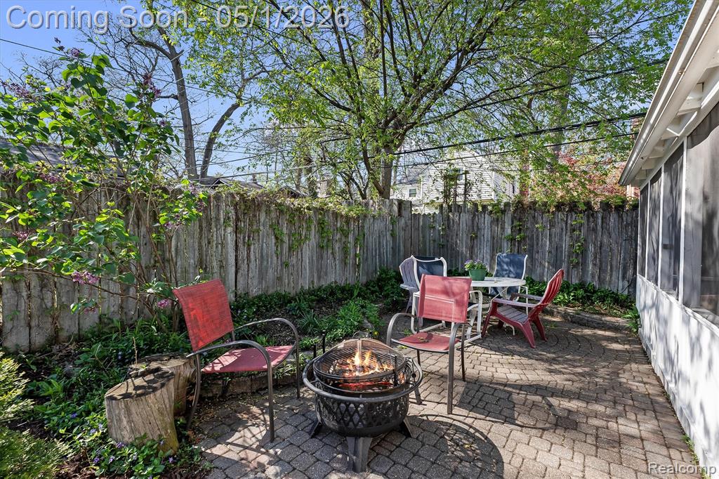 580 W Lewiston Avenue, Ferndale, MI 48220 — Photo 24