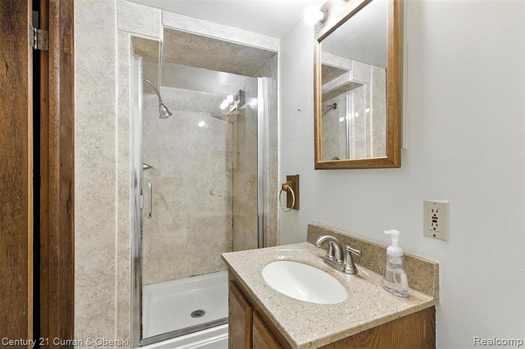 916 N Melborn Street, Dearborn, MI 48128 — Photo 14