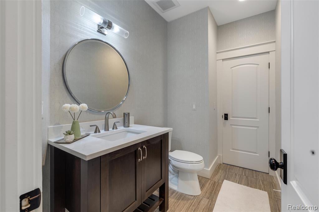 7252 Ardsley Lane, Clarkston, MI 48348 — Photo 30