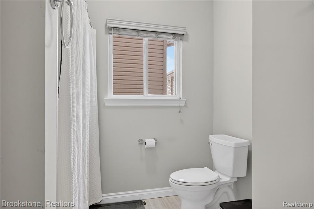 16645 Savor Lane, Clinton Twp, MI 48035 — Photo 21