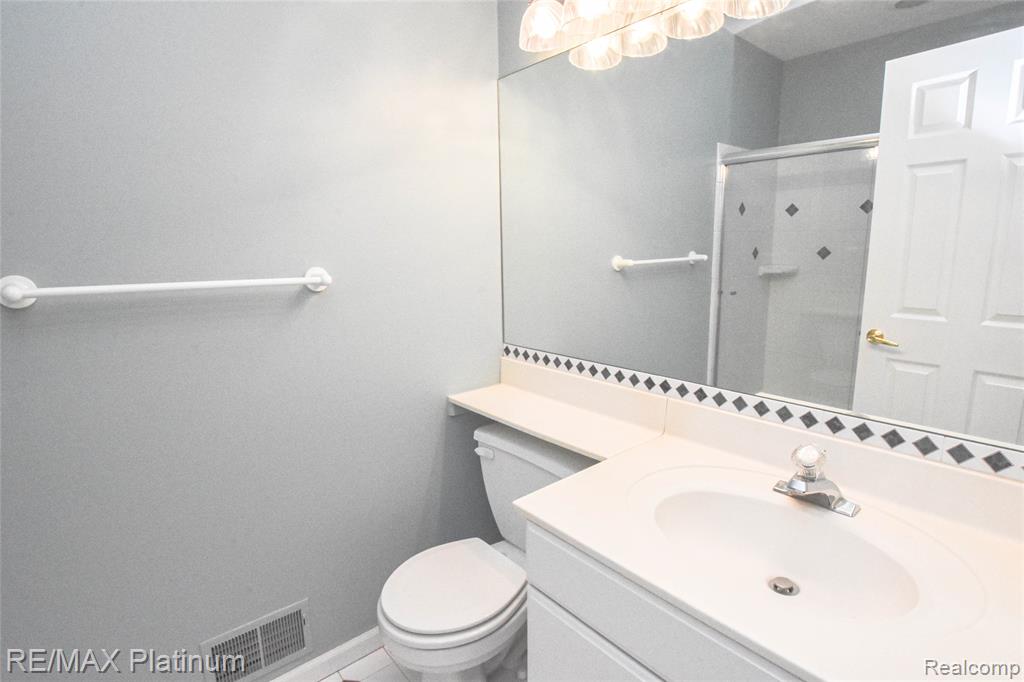 8342 ISLANDVIEW Court, Brighton, MI 48114 — Photo 42