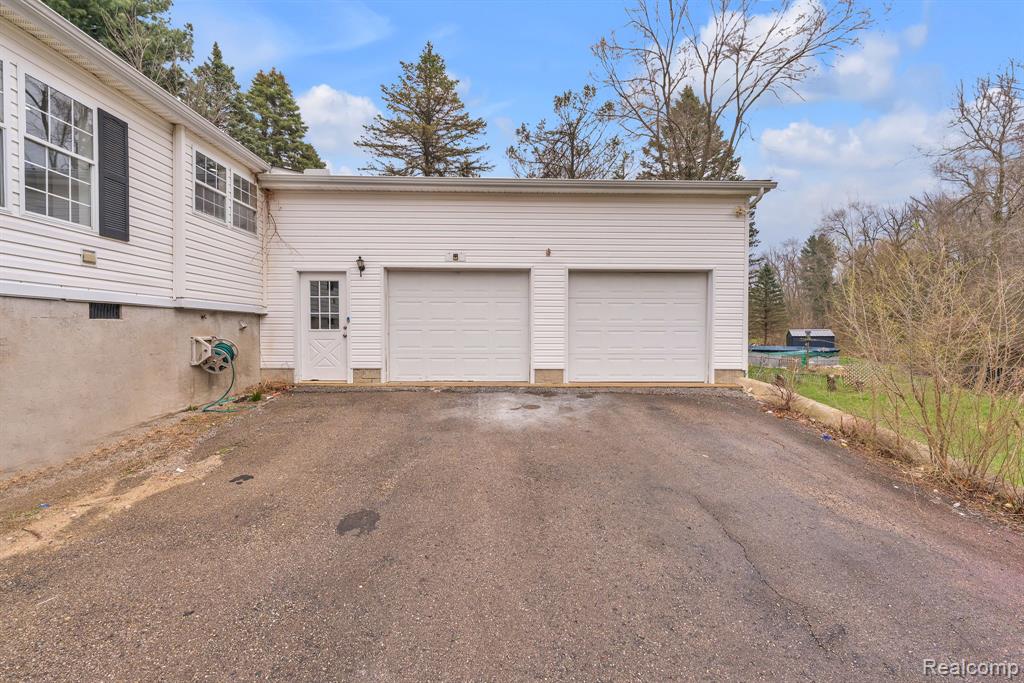 36085 Wick Road, Romulus, MI 48174 — Photo 7