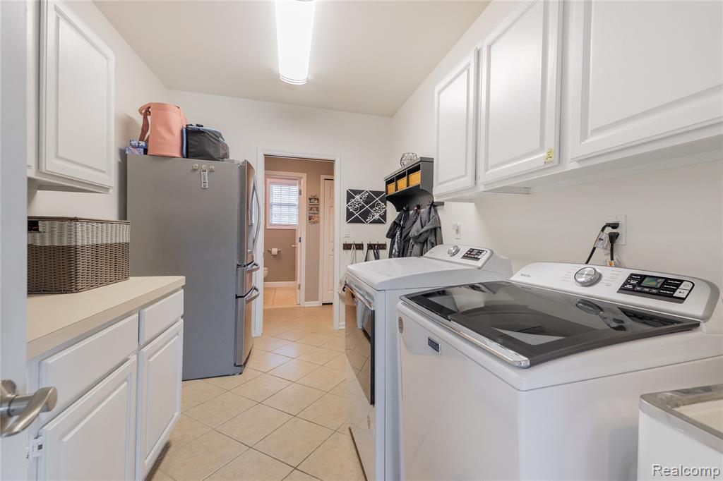 26029 Waterbury Way, Grosse Ile, MI 48138 — Photo 28