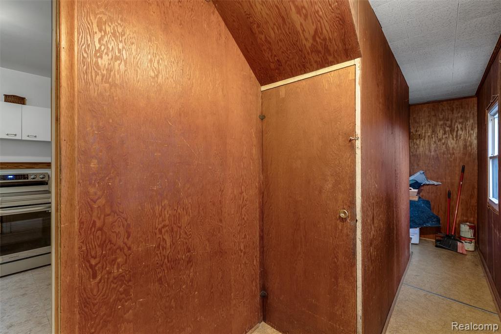3321 Doremus Street, Hamtramck, MI 48212 — Photo 20
