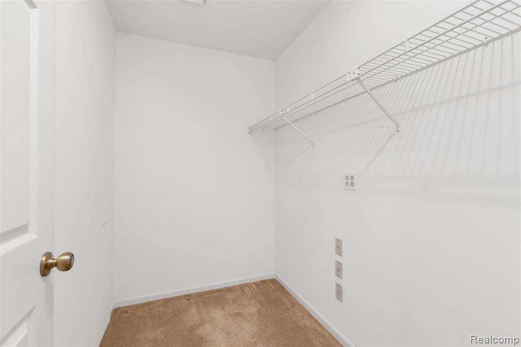 43151 W Kirkwood Drive, Clinton Twp, MI 48038 — Photo 18
