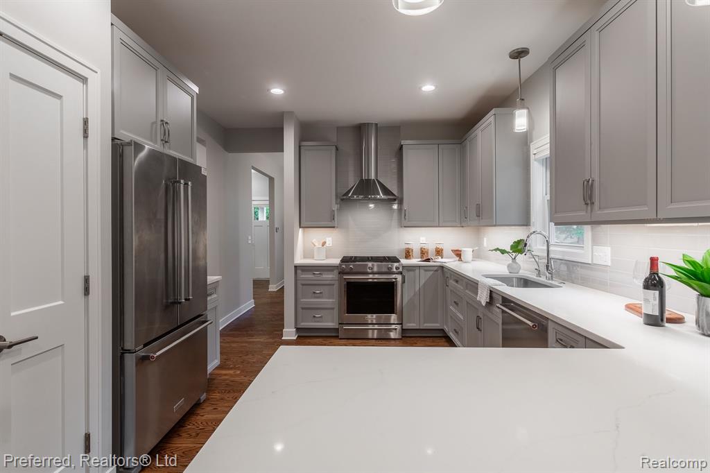 807 MINER Street, Ann Arbor, MI 48103 — Photo 8