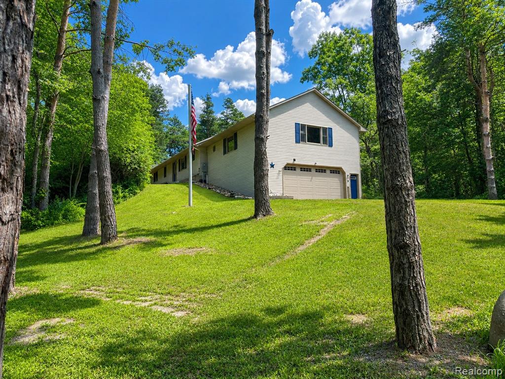 10201 Washburn Road, Goodrich Vlg, MI