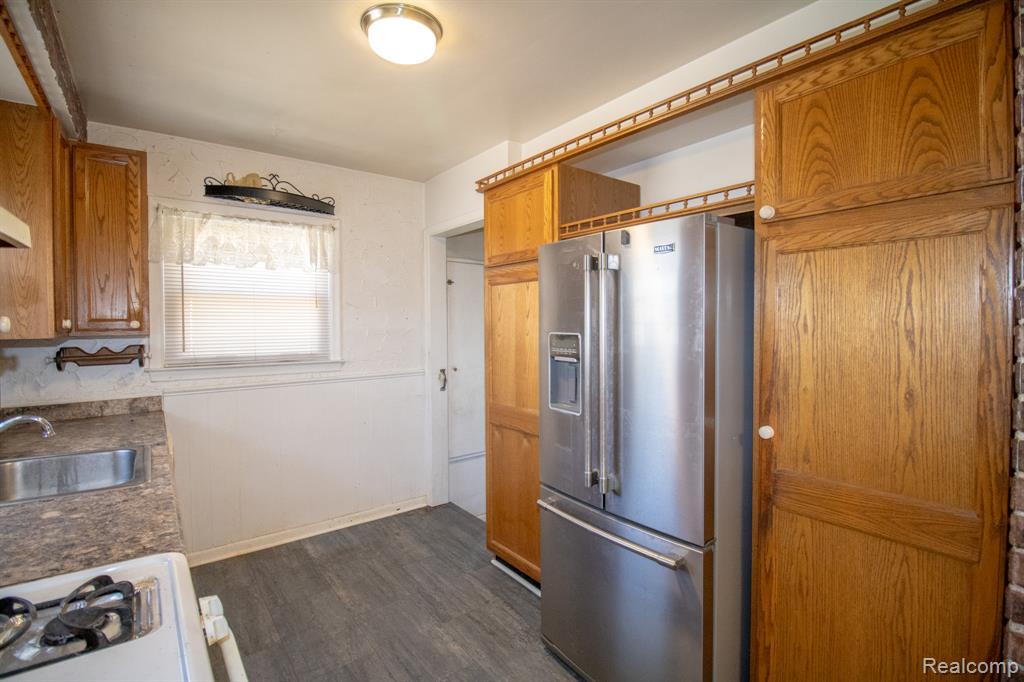 5743 Plainfield Street, Dearborn Heights, MI 48127 — Photo 9