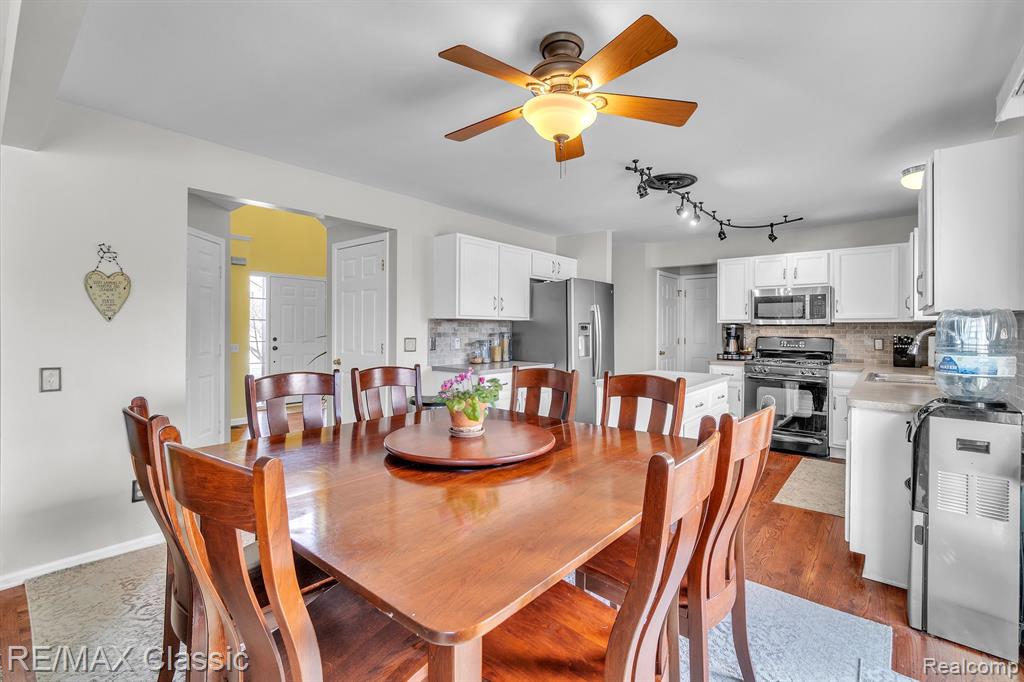 7842 BERWICK Drive, Ypsilanti, MI 48197 — Photo 16