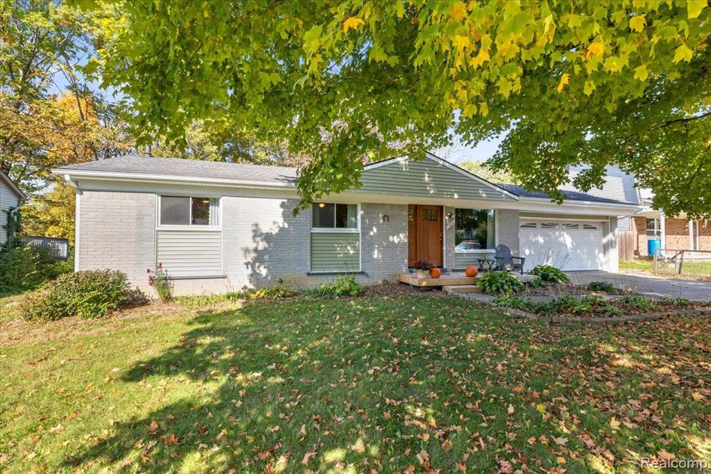 1960 VALLEY Drive, Ypsilanti, MI 48197 — Photo 3