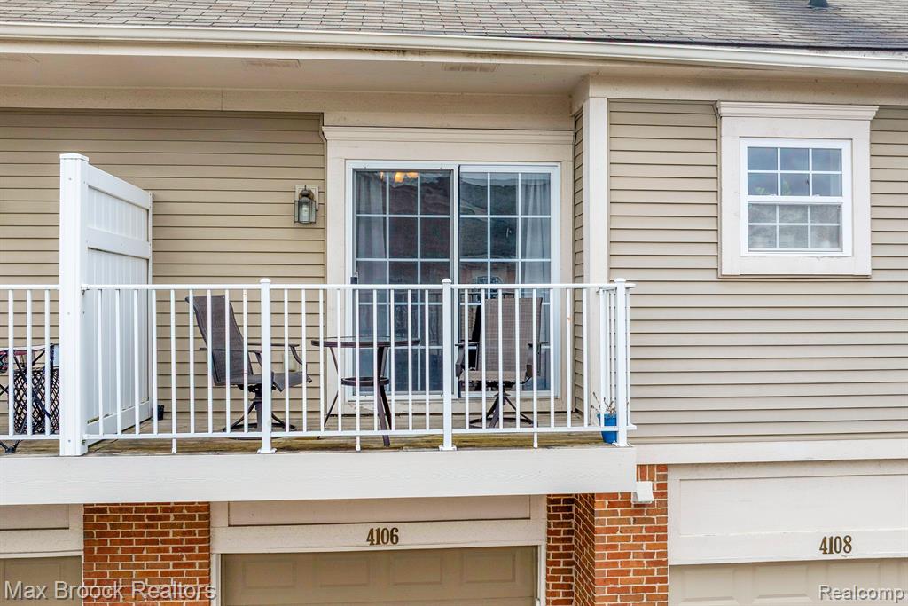 4210 ADDINGTON Drive, Commerce Twp, MI 48390 — Photo 20
