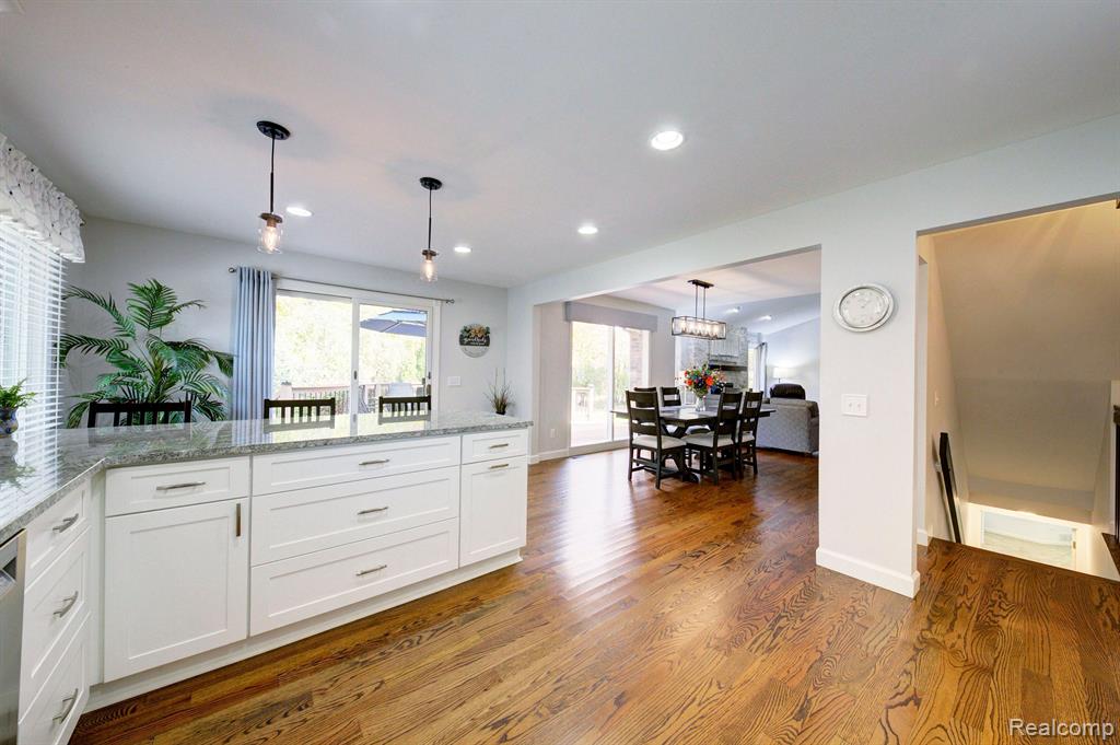 46821 ELMSMERE Drive, Northville, MI 48167 — Photo 18