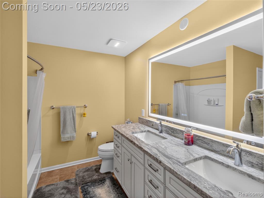50182 Black Horse Lane, Canton, MI 48188 — Photo 44