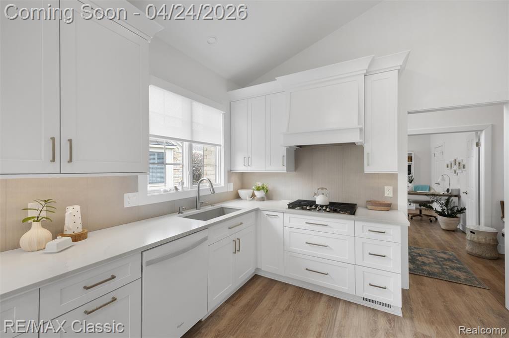 16576 Lyonhurst Circle, Northville, MI 48168 — Photo 15