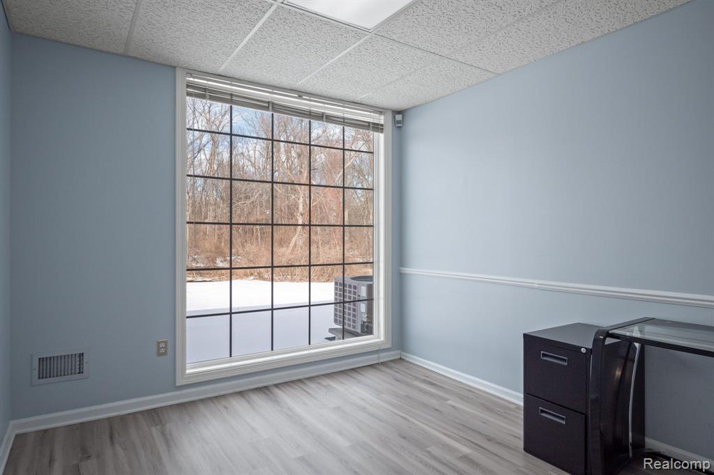 940 W AVON Road, Rochester Hills, MI 48307 — Photo 18