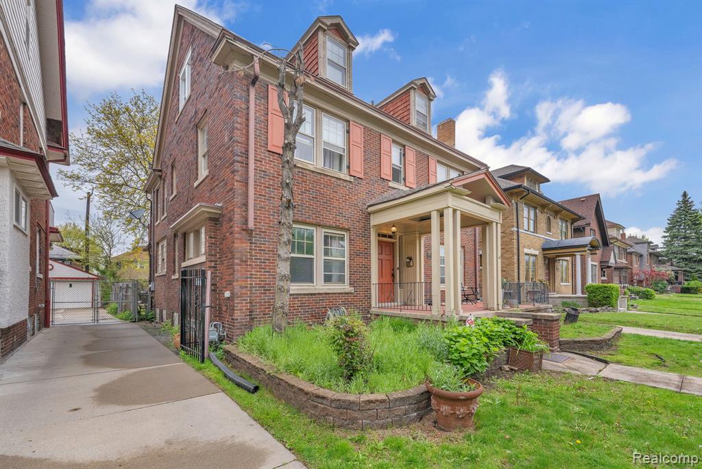 1990 Edison Street - Photo 4