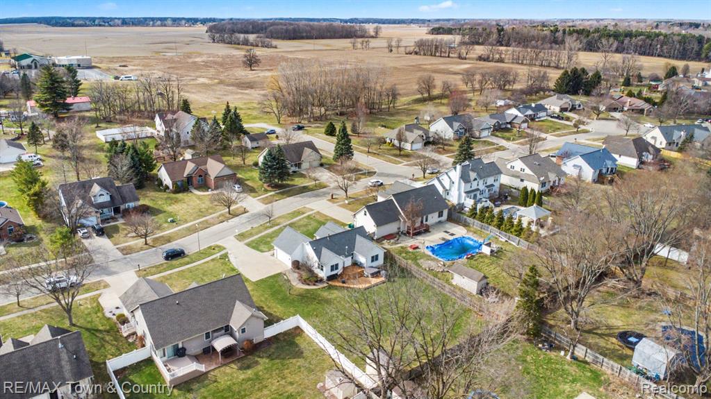223 Primrose Lane, Flushing, MI 48433 — Photo 40