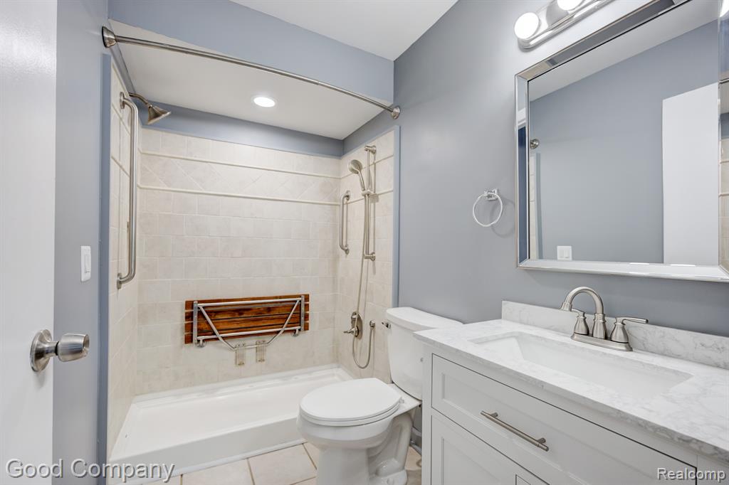 2030 WICKHAM Street, Royal Oak, MI 48073 — Photo 26