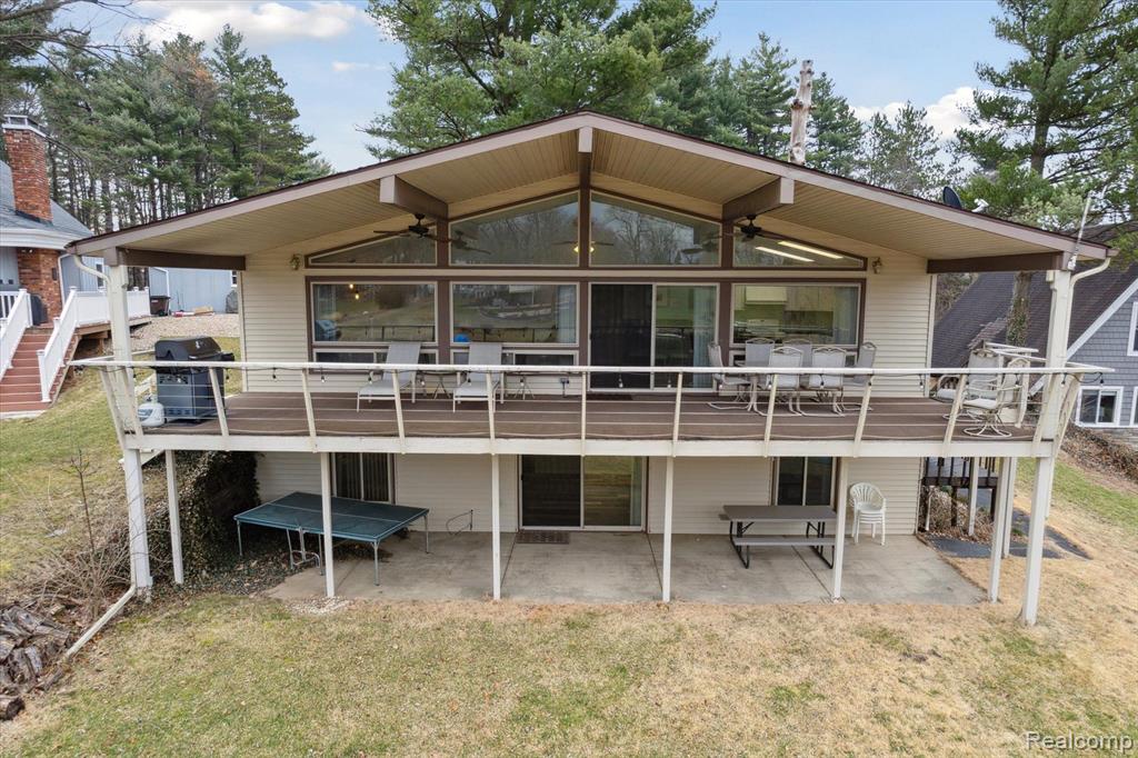 231 PINE HILL LAKE Drive, Horton, MI 49246 — Photo 53