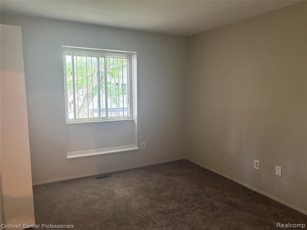 41223 S Woodbury Green Drive, Belleville, MI 48111 — Photo 8