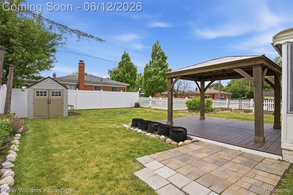 23111 Scotia Road, Oak Park, MI 48237 — Photo 47