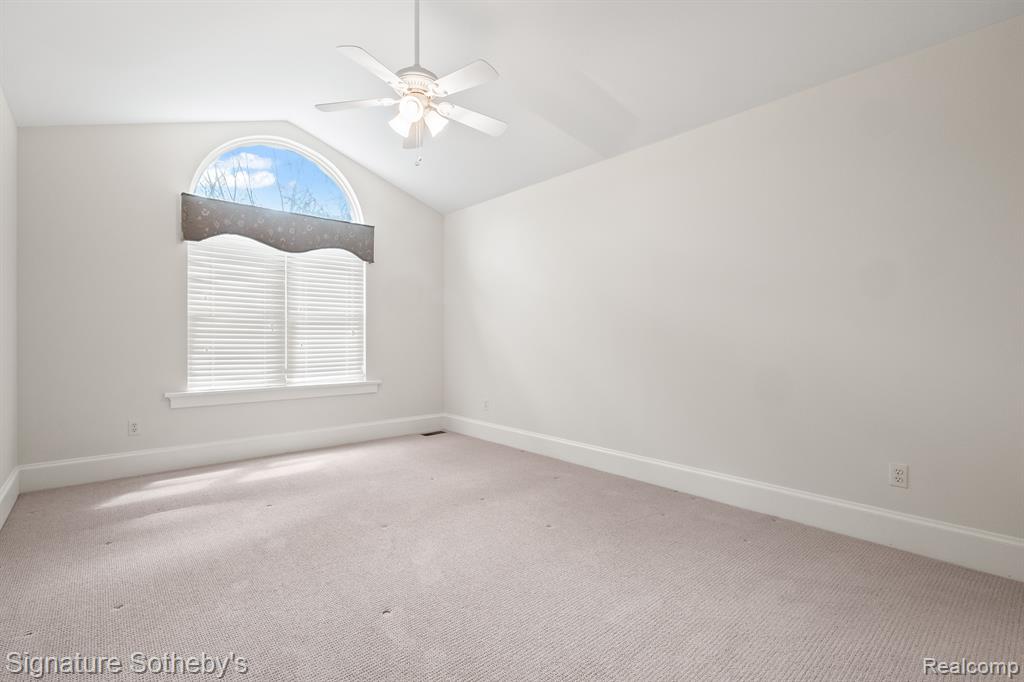 5027 GROVER Drive, Brighton, MI 48116 — Photo 44