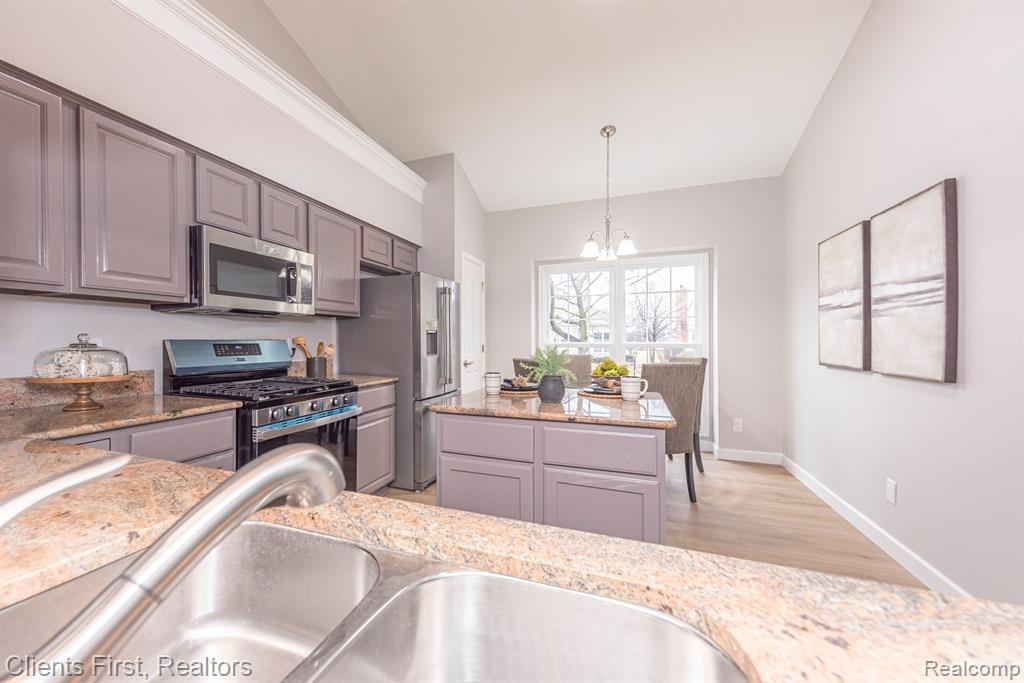 39603 GREENBRIER Court, Northville, MI 48168 — Photo 6