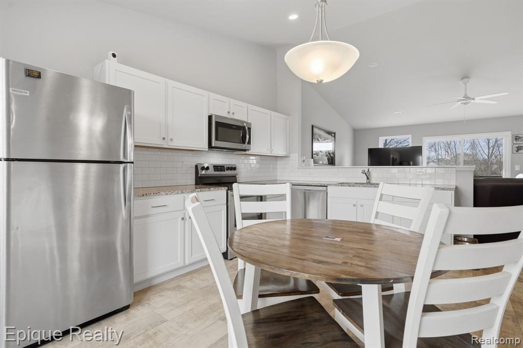 7201 Primrose Lane, Grand Blanc, MI 48439 — Photo 5